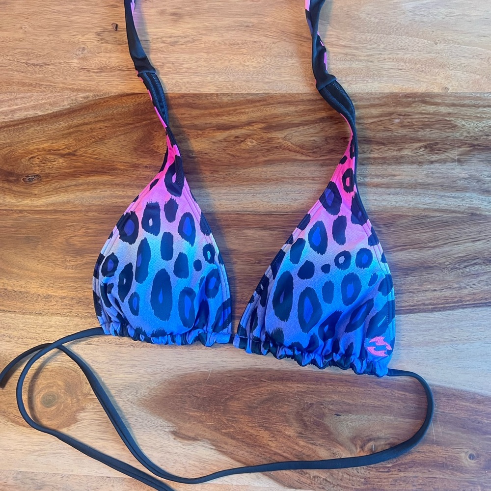 Reversible Billabong bikini top Small